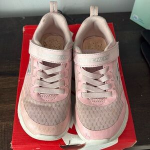 Girls sneakers size 1